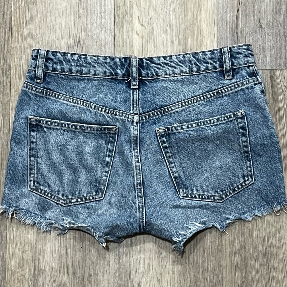 Zara Jean Shorts - Picture 2 of 2